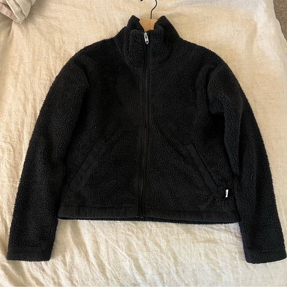 North Face Fleece Jacket - Picture 4 of 5